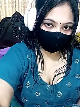 Webcam Model (Porimoni22)  is live.Free join now!