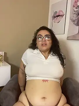AlmaraRouge live sex cam