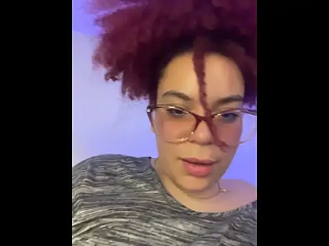 Webcam Model (Leyah__)  is live.Free join now!