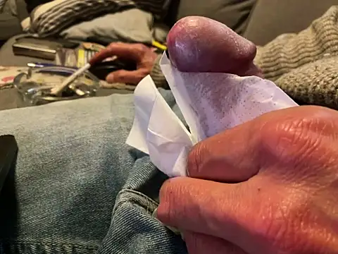 juicyprecumboy live sex cam