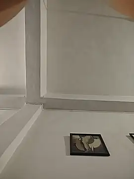 NakedMILFx