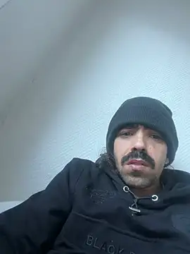 wolfwhite95 webcam