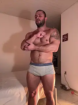 Romaninho live sex cam