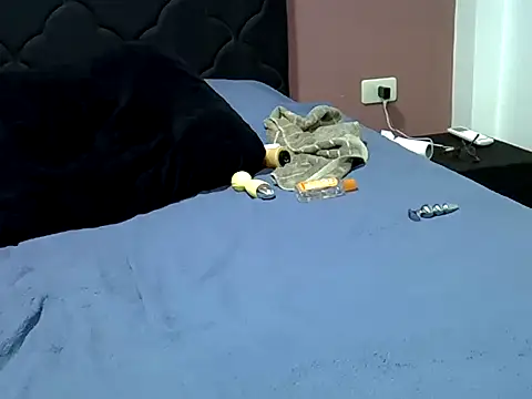 Nicanor_21 live sex cam