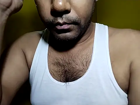Lucky___05 webcam