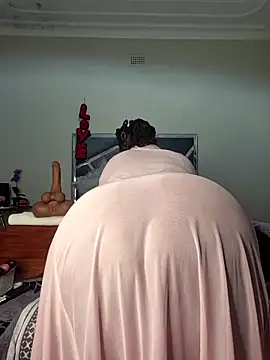 ThickianaRider live sex cam