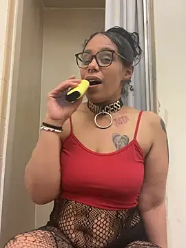 desirae_luciano - Desirae_Luciano's free webcam - UK Sex Cams