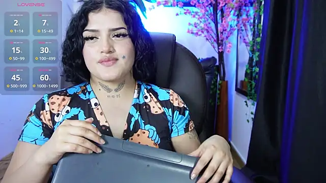 sari_belle webcam