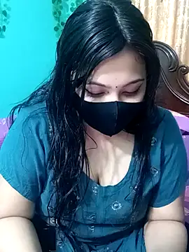 Webcam Model (Porimoni22) is live