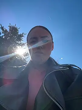 KiraSunshine webcam