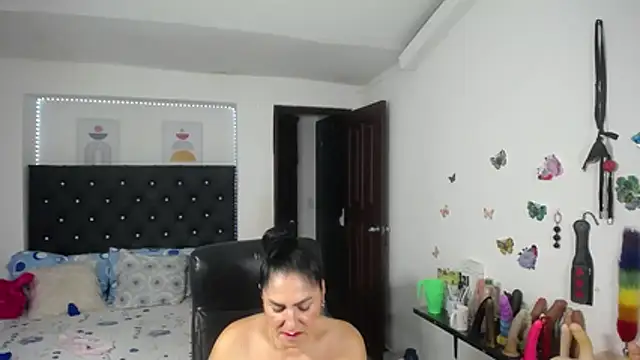 mature_bigboobs10 - Mature_bigboobs10's free webcam - UK Sex Cams