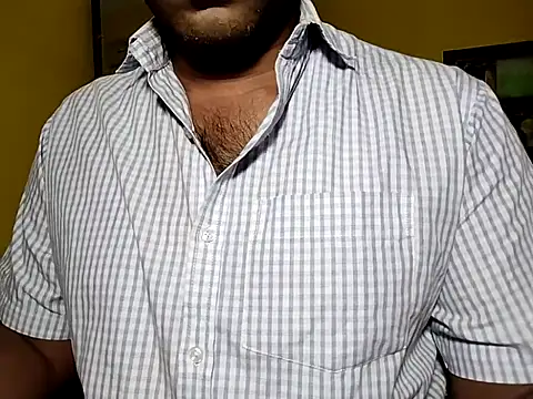 Lucky___05 webcam