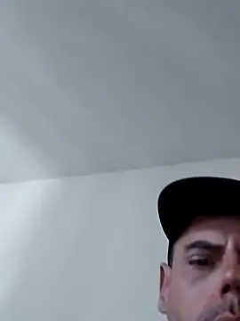 zucagostoso - Zucagostoso's free webcam - UK Sex Cams