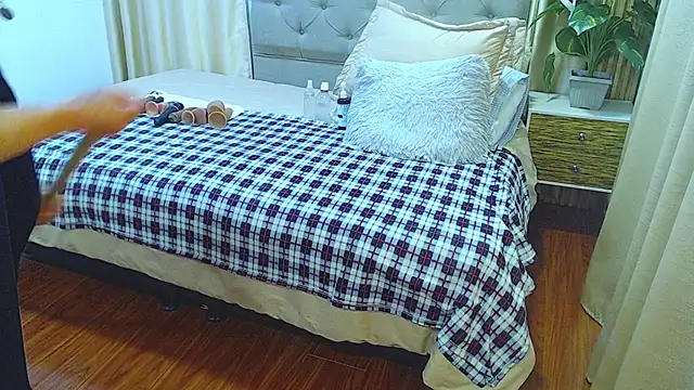 sasi_luna webcam