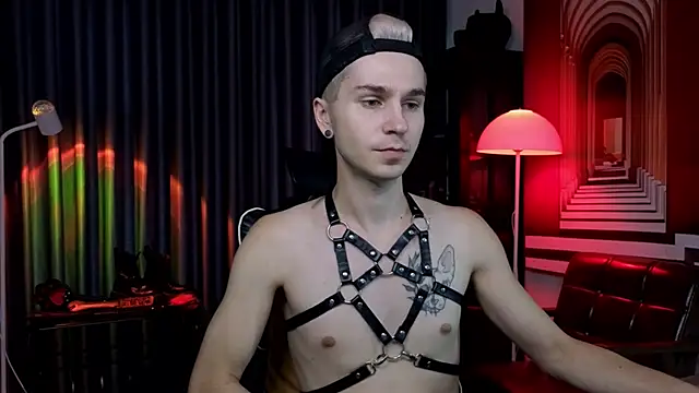 Joseph__Quinn webcam