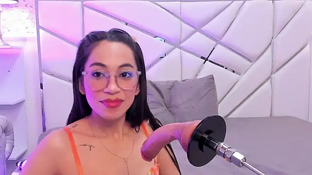 GabbieSkinny webcam