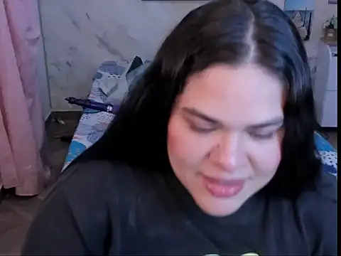 NinaFuentes2X webcam