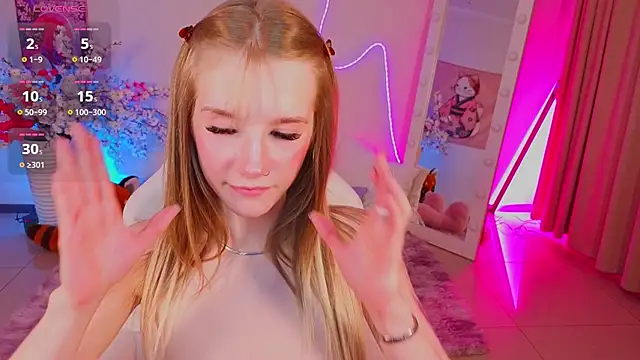 MilliBrownn webcam