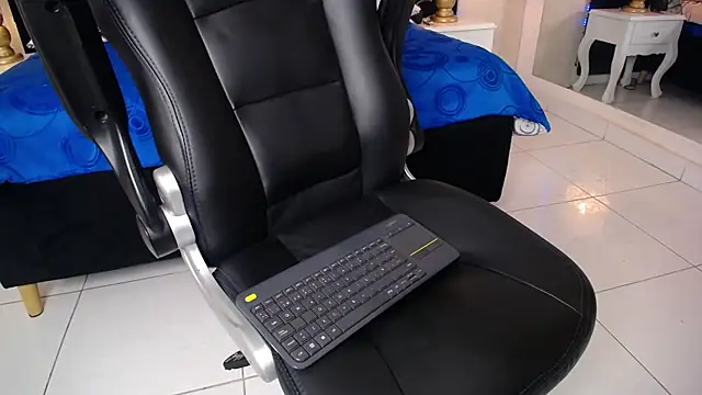 SkylerBigxxx webcam