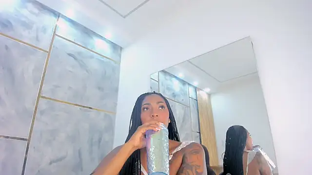 AngelineHeet webcam