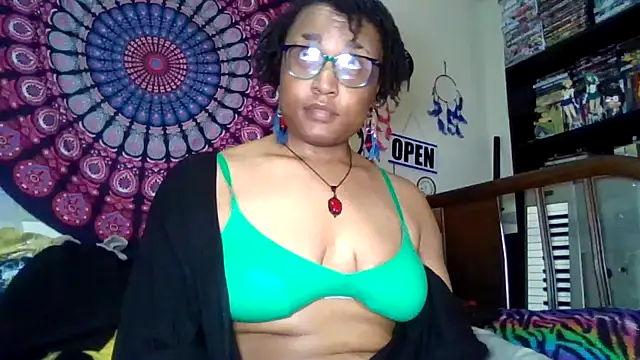 gardeniafields - GardeniaFields's free webcam - UK Sex Cams