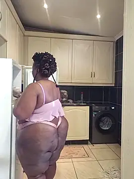 ThickianaRider live sex cam