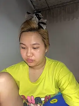 Almira6868 webcam