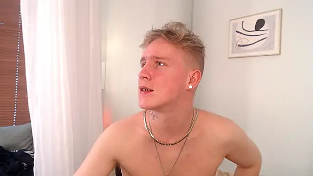 AlexxSweet webcam