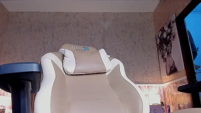 EvaSpicy_ webcam