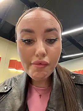 KiraSunshine webcam