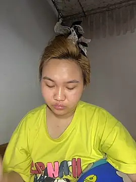 Almira6868 webcam