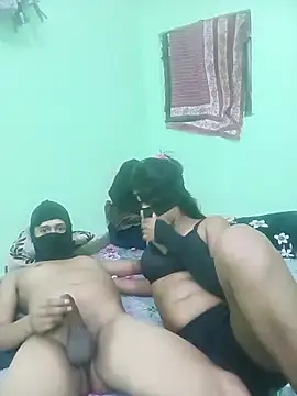 hot-couple-0 - Hot-couple-0's free webcam - UK Sex Cams