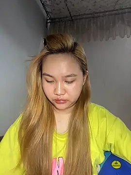 Almira6868 webcam