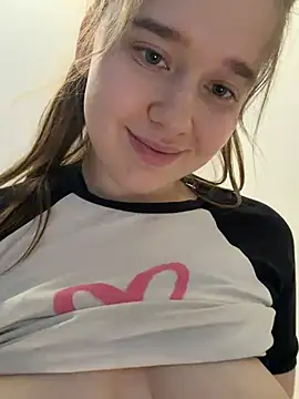 HornyGirlH live show