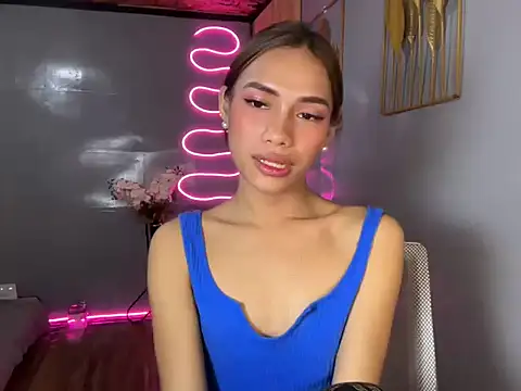 Lovelynikki03 webcam