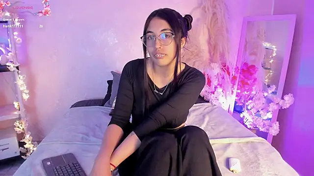 valk_submissive - Valk_submissive's free webcam - UK Sex Cams