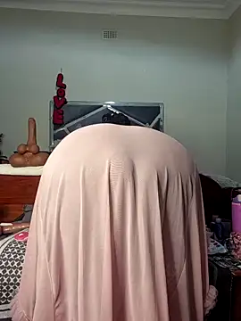 ThickianaRider live sex cam