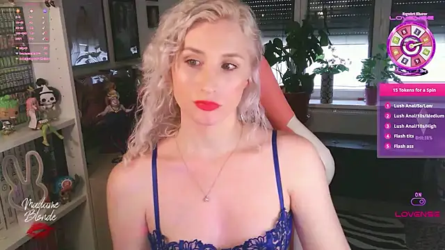 Madame_Blonde Live Webcam on Stripchat