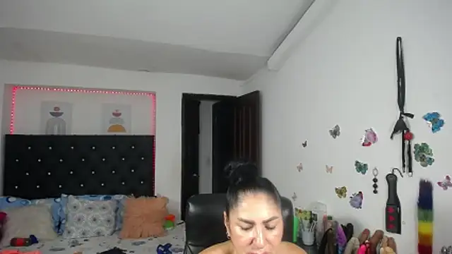 mature_bigboobs10 webcam