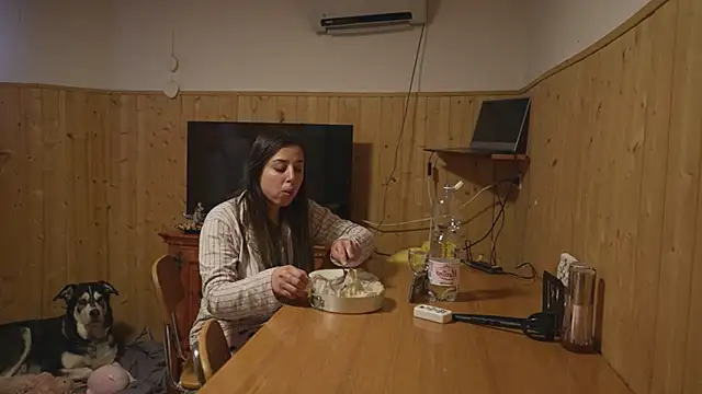 VanessaDoyle webcam