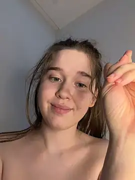 HornyGirlH webcam