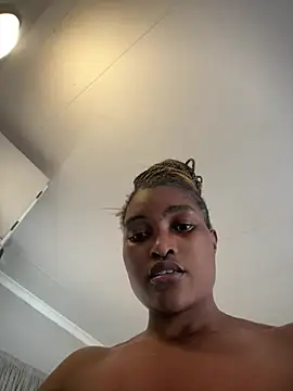 Bustygoddess32