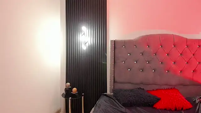 scarbadgirl_ - Scarbadgirl_'s free webcam - UK Sex Cams