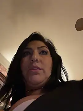 LittleMissEeve webcam