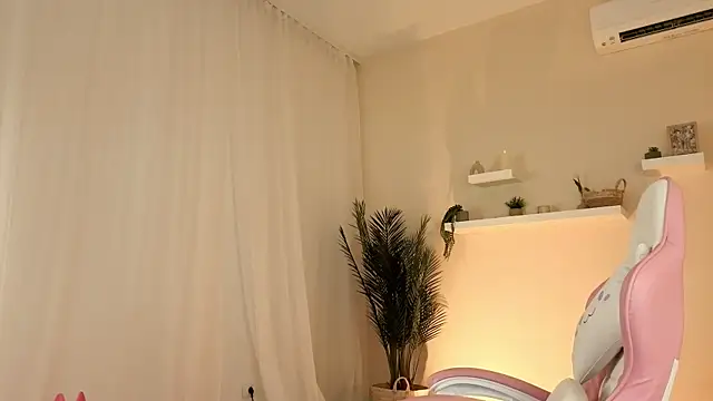 BetsyGonzale webcam