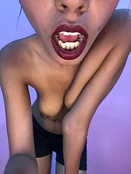 Small_Titss