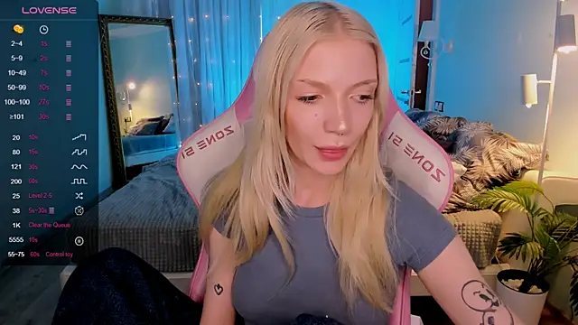 AnyaTaylor_ webcam