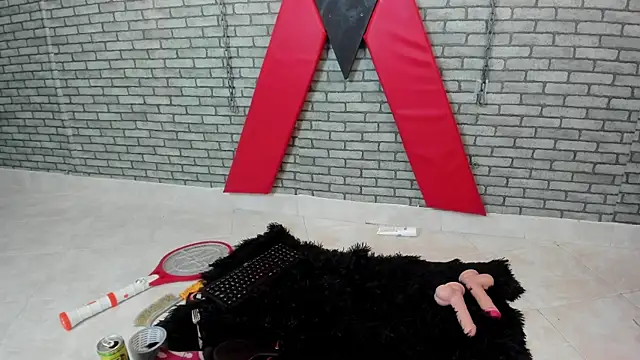hillary_bigbutt webcam