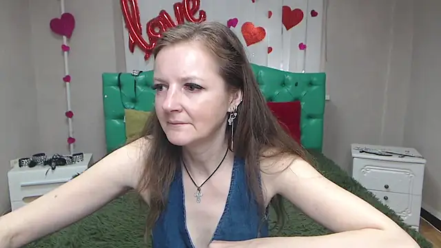 meganpirs - MeganPirs's free webcam - UK Sex Cams