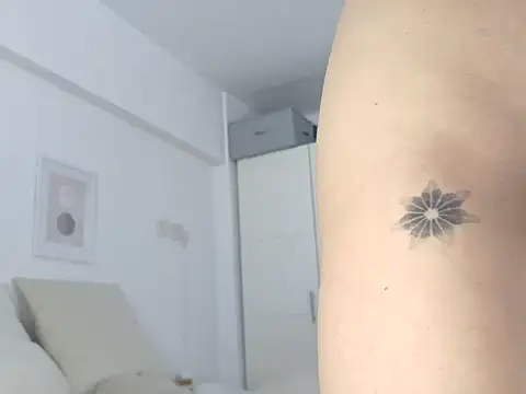 missfrenchy - MissFrenchy's free webcam - UK Sex Cams